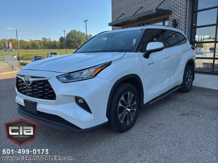 2020 Toyota Highlander Hybrid Madison MS