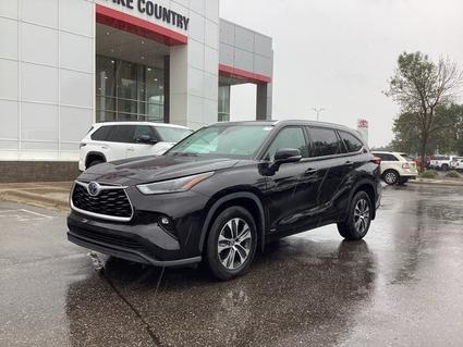 2022 Toyota Highlander Hybrid Brainerd MN
