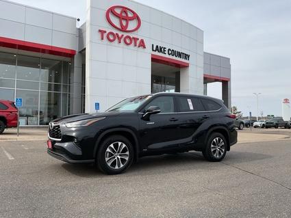 2021 Toyota Highlander Hybrid Brainerd MN