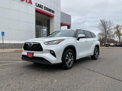 2022 Toyota Highlander Hybrid Brainerd MN