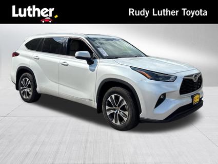 2022 Toyota Highlander Hybrid Minneapolis MN