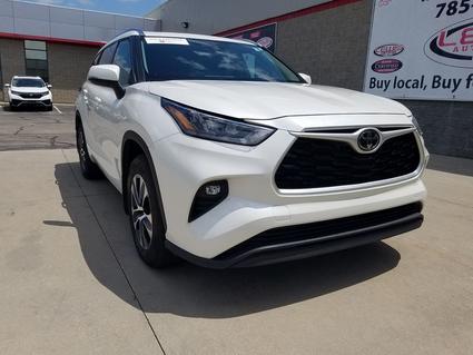 2020 Toyota Highlander Topeka KS