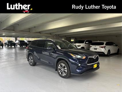 2022 Toyota Highlander Minneapolis MN