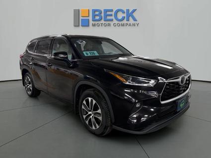 2021 Toyota Highlander Pierre SD