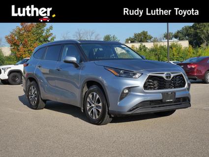 2022 Toyota Highlander Minneapolis MN