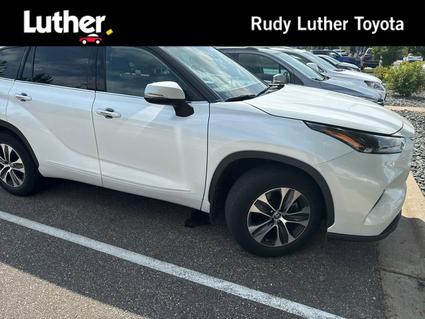 2022 Toyota Highlander Minneapolis MN