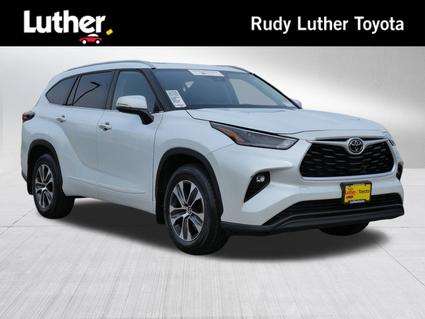 2022 Toyota Highlander Minneapolis MN