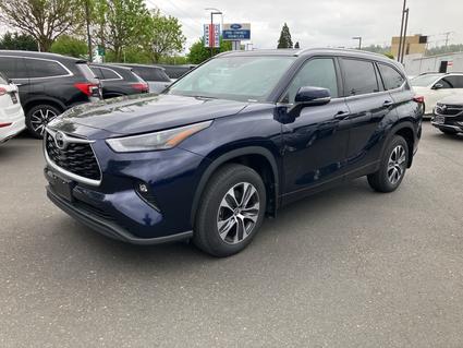2022 Toyota Highlander  
