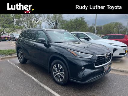 2021 Toyota Highlander Minneapolis MN