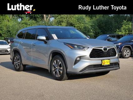 2021 Toyota Highlander Minneapolis MN