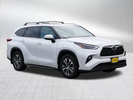 2022 Toyota Highlander Burnsville MN