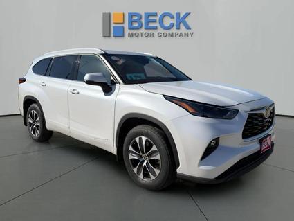 2022 Toyota Highlander Pierre SD
