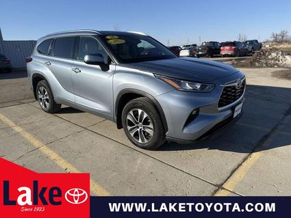 2020 Toyota Highlander Devils Lake ND