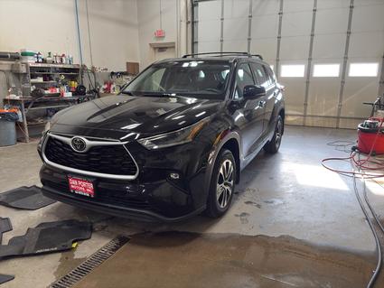 2021 Toyota Highlander Dickinson ND
