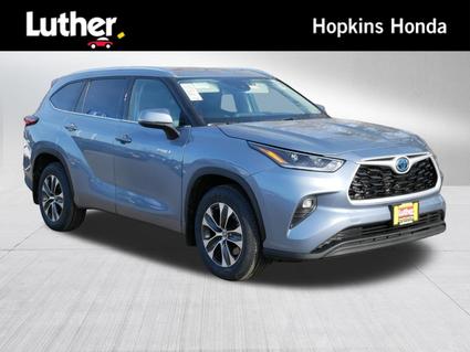2021 Toyota Highlander Hybrid Hopkins MN