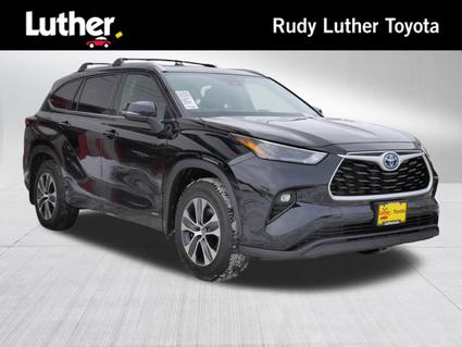 2022 Toyota Highlander Hybrid Minneapolis MN