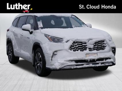 2020 Toyota Highlander Hybrid Waite Park MN