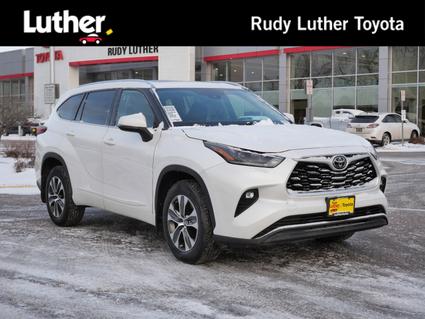 2021 Toyota Highlander Minneapolis MN