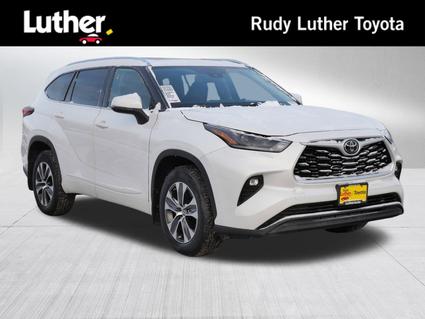 2021 Toyota Highlander Minneapolis MN