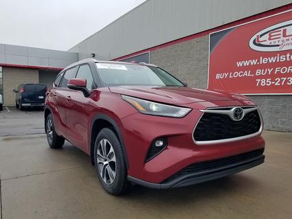 2022 Toyota Highlander Topeka KS