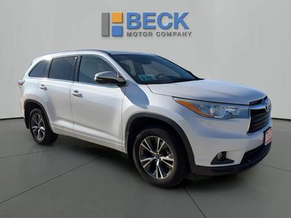2016 Toyota Highlander Pierre SD