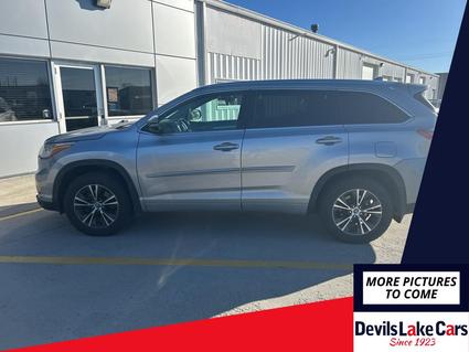 2016 Toyota Highlander Devils Lake ND