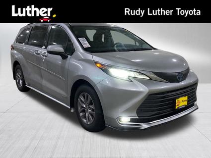 2021 Toyota Sienna Minneapolis MN