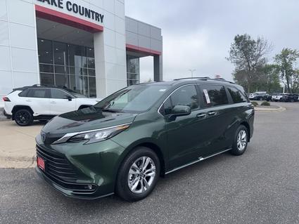 2025 Toyota Sienna Brainerd MN