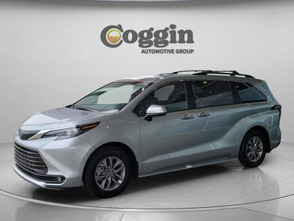 2025 Toyota Sienna Jacksonville FL