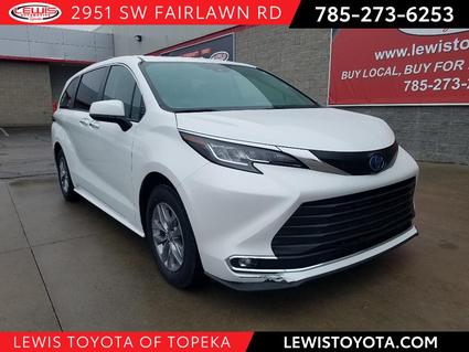 2022 Toyota Sienna Topeka KS