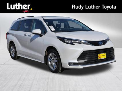 2024 Toyota Sienna Minneapolis MN