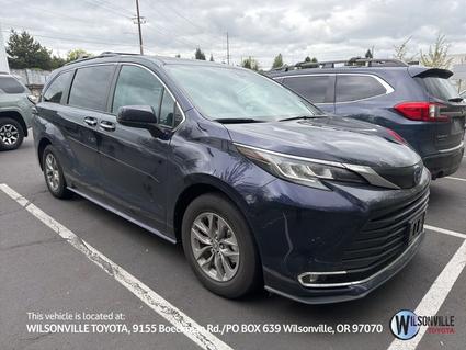 2023 Toyota Sienna Vero Beach FL