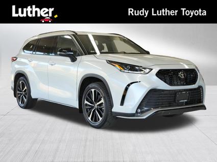 2022 Toyota Highlander Minneapolis MN