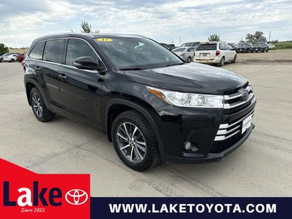 2017 Toyota Highlander Devils Lake ND