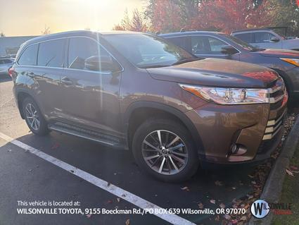 2018 Toyota Highlander XLE 2018 Toyota Highlander Vero Beach FL
