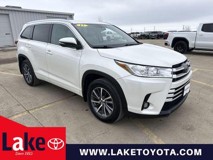 2017 Toyota Highlander Devils Lake ND