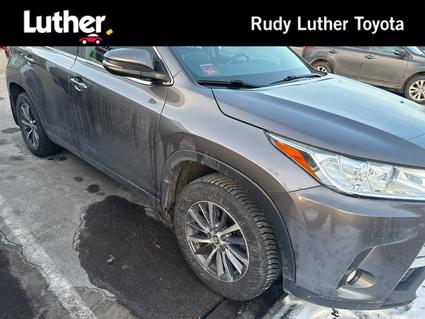 2017 Toyota Highlander Minneapolis MN