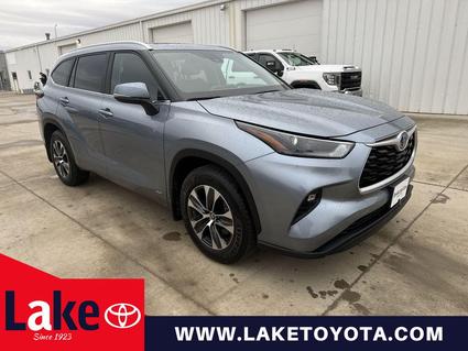 2024 Toyota Highlander Hybrid Devils Lake ND