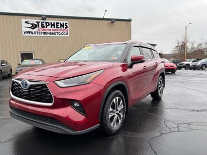 2023 Toyota Highlander Hybrid Danville WV