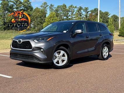 2024 Toyota Highlander Hernando MS