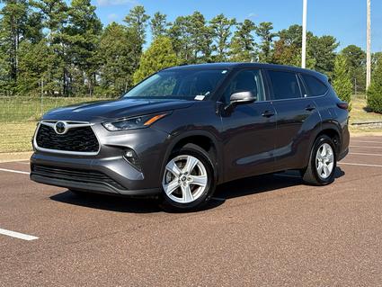2024 Toyota Highlander Hernando MS