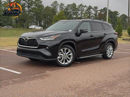 2025 Toyota Highlander Hernando MS
