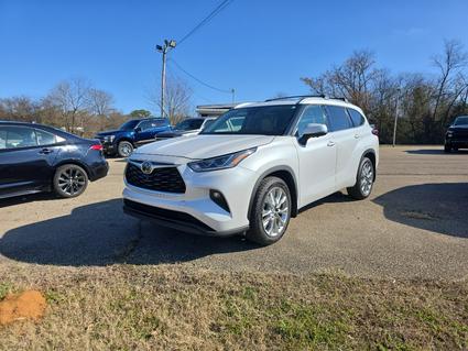 2023 Toyota Highlander New Albany MS