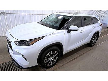2023 Toyota Highlander Spearfish SD