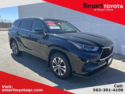 2025 Toyota Highlander Davenport IA