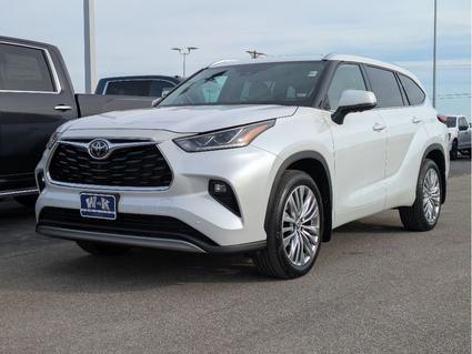 2023 Toyota Highlander Sedalia MO