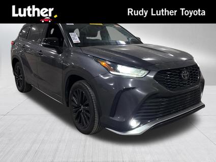 2025 Toyota Highlander Minneapolis MN