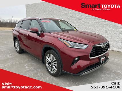 2025 Toyota Highlander Davenport IA