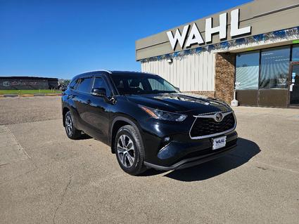 2023 Toyota Highlander Devil's Lake ND