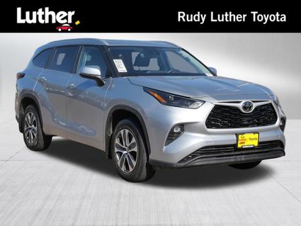2024 Toyota Highlander Minneapolis MN